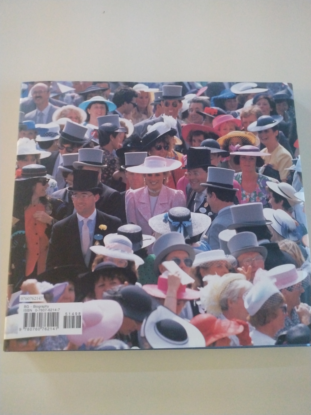 Diana Portrait of a Princess Hardcover Art Book - Purple & Blue Cover - Picture 14 of 15